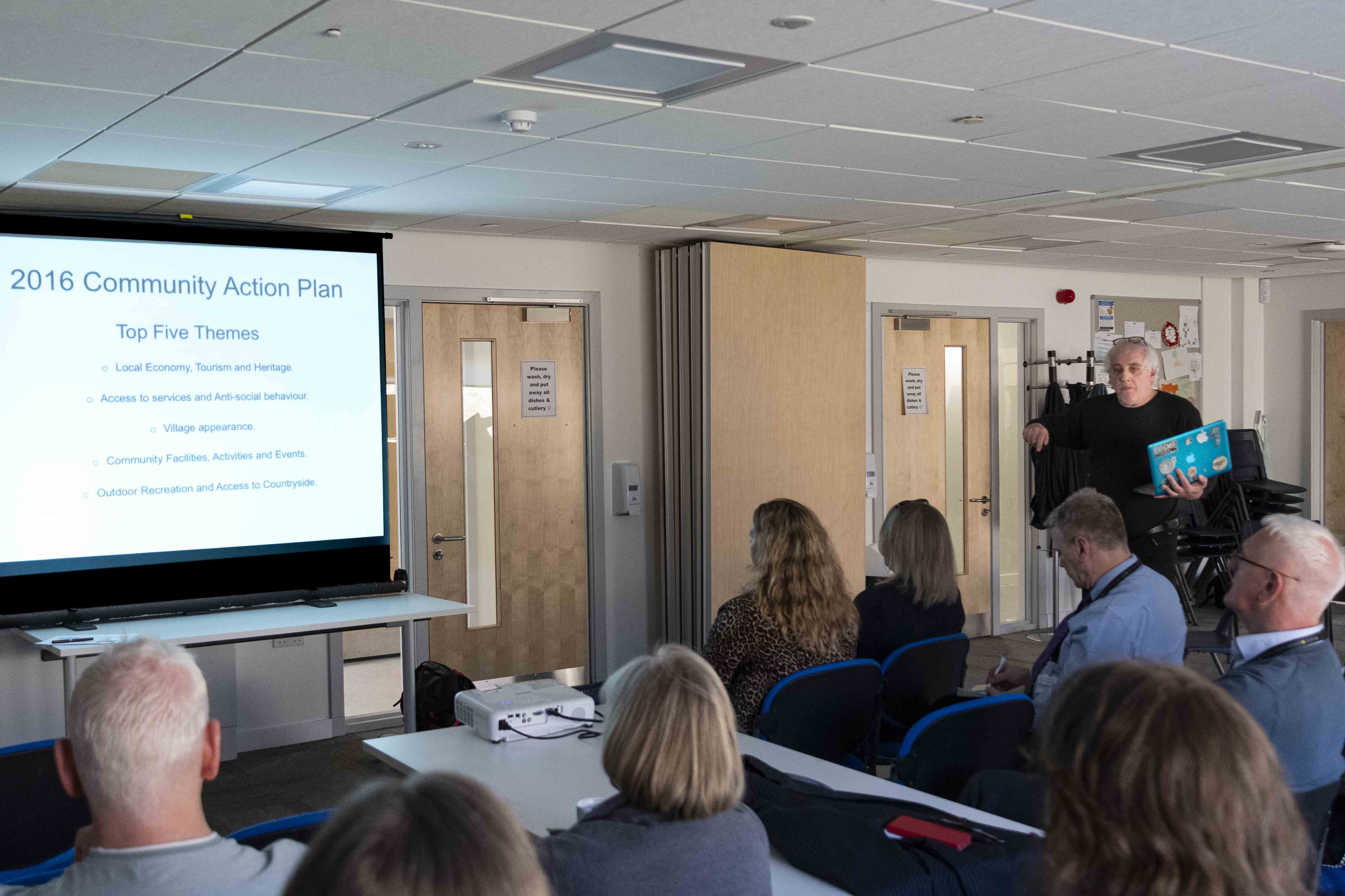 Robert presenting the plan with context to leaders from the council, VisitScotland, environmental and local community groups at Muirkirk.